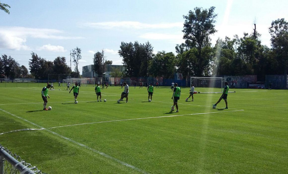 Chivas invierte en el futuro de sus terrenos de juego.jpg